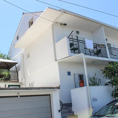 Ugrina Apartamento *